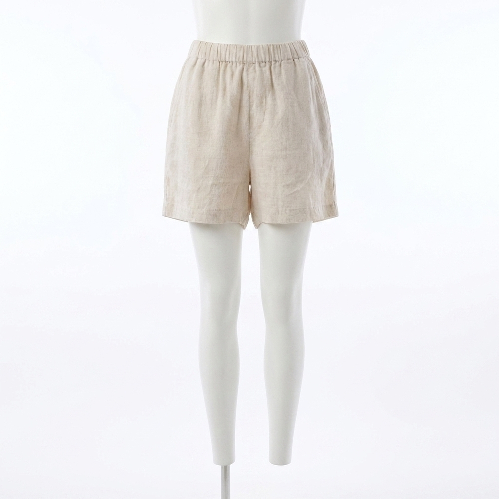 NEW VELVET BY GRAHAM & SPENCER amber shorts in beach